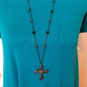 16" blk chain w/ beautiful Cross